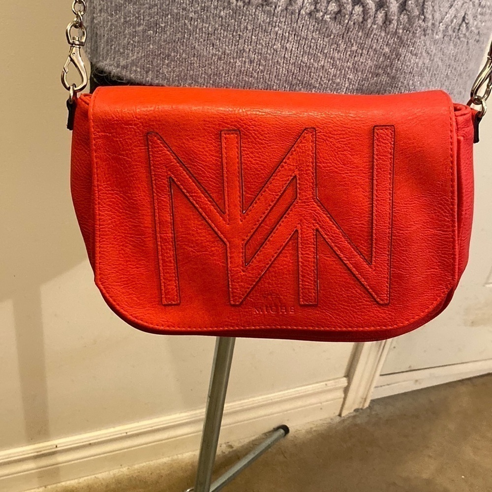 Miche Red Leather Chain Link Cross Body Shoulder Bag Purse Women’s Plaid Lining